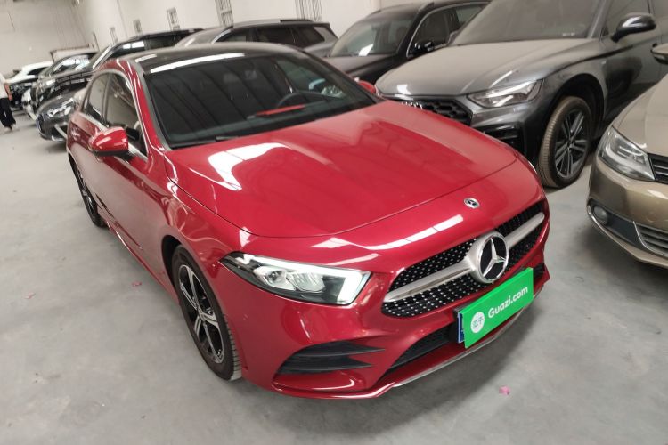 奔驰A级 2022款 改款三 A 200 L 运动轿车时尚型车身外观6002