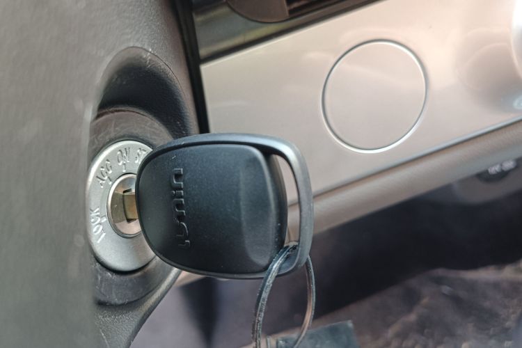 长安启源 长安Lumin 2024款 205km 启航版中控内饰11