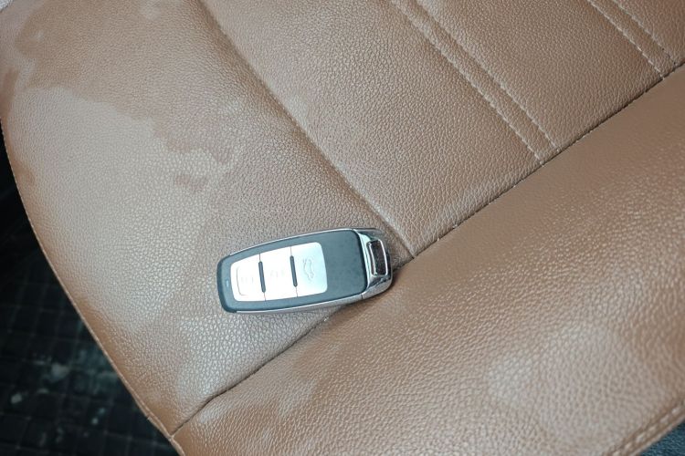 北汽威旺S50 2016款 1.5T CVT欢动尊贵型中控内饰11