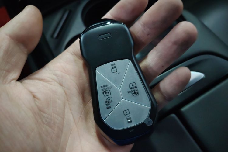 小鹏P7 2022款 480N+中控内饰7001