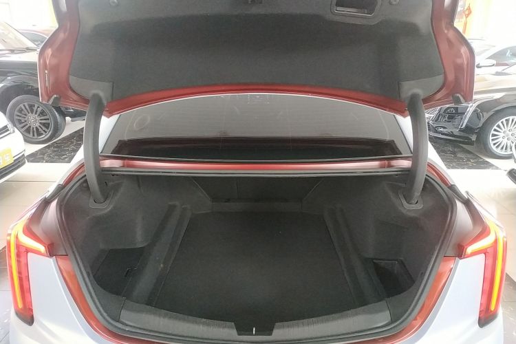 凯迪拉克CT5 2022款 28T 豪华型局部细节23
