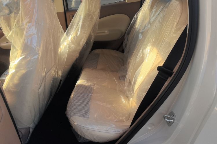 五菱汽车 宏光MINIEV 2025款 四门版 进阶款中控内饰21