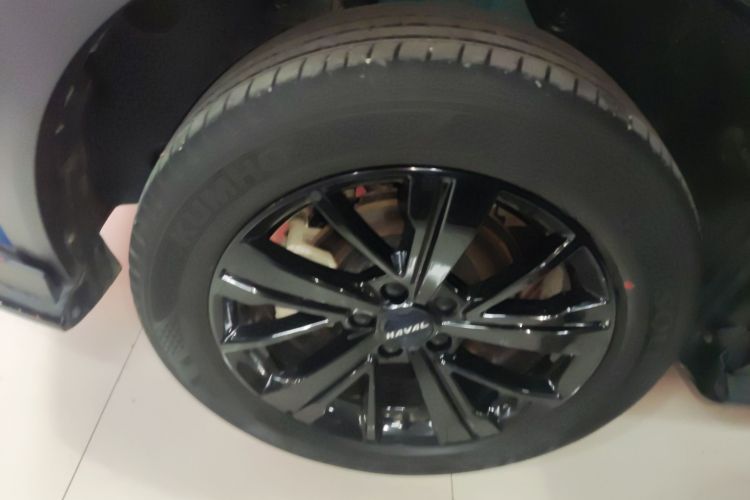 哈弗赤兔 2021款 激擎版 1.5T 白银兔车身外观6002