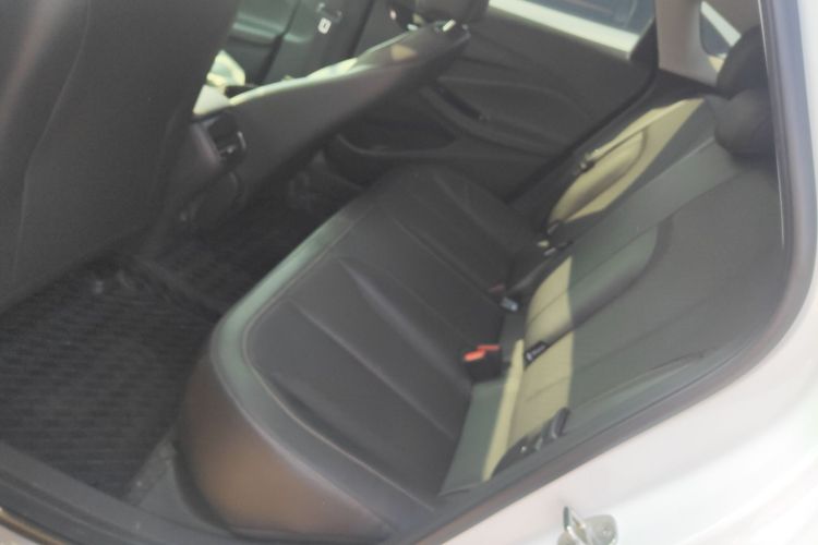 别克 威朗 2023款 Pro 乐享版中控内饰7004