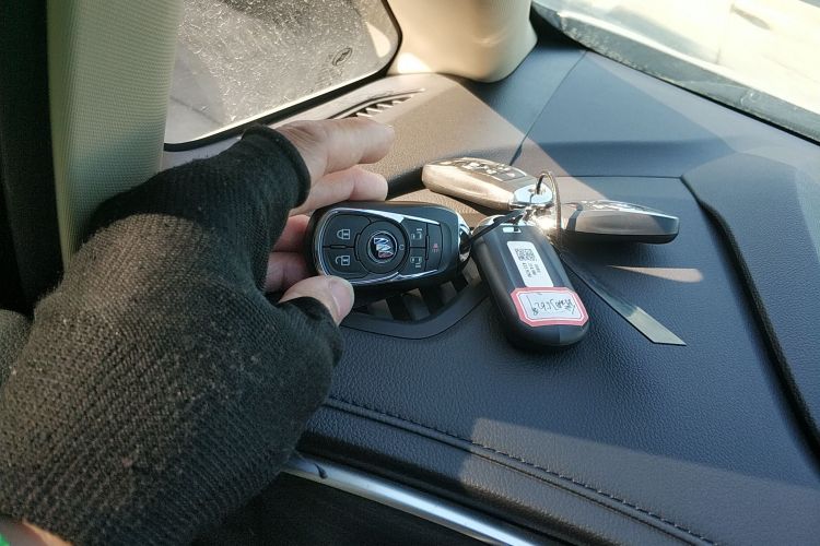 别克GL8 2023款 ES陆尊 尊享型中控内饰7001