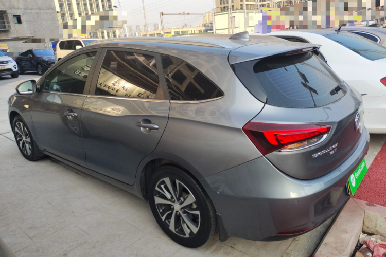 别克 阅朗 2019款 18T 自动互联精英型 国V车身外观4