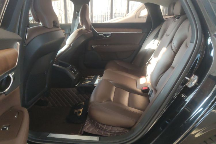 沃尔沃S90 2019款 T5 智逸版中控内饰21