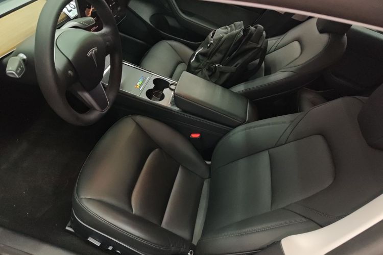 特斯拉 Model 3 2021款 标准续航后驱升级版中控内饰19