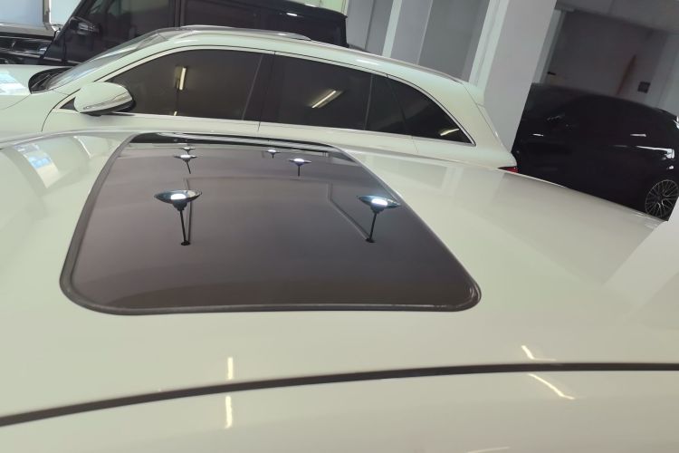 丰田 雷凌 2021款 双擎 1.8H E-CVT运动版局部细节57