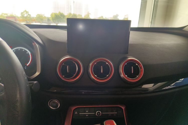 魏牌 VV5 2017款 2.0T 旗舰型局部细节16