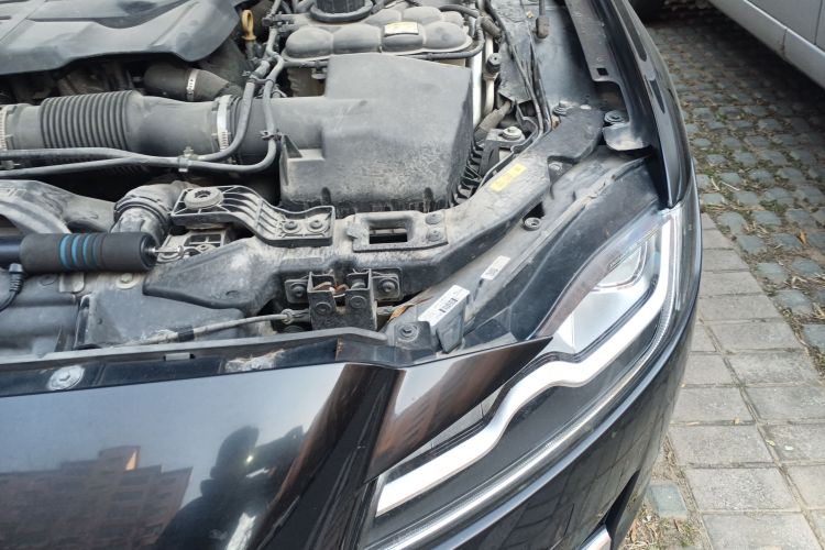 捷豹XFL 2018款 XFL 2.0T 250PS 豪华版局部细节9007