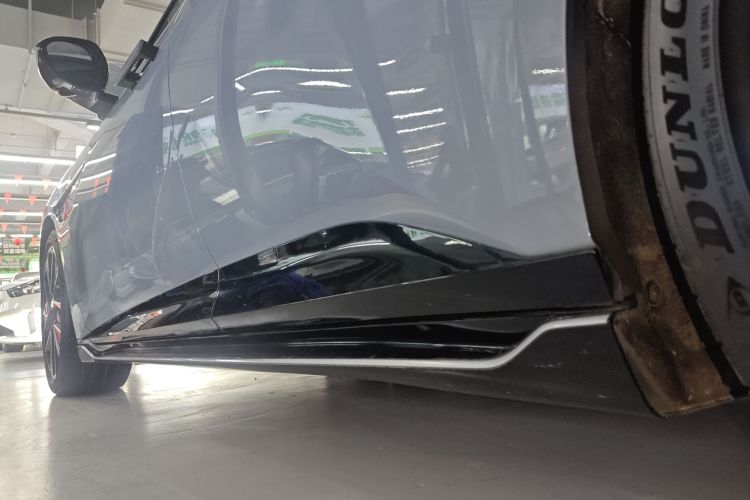 阿维塔12 2023款 650 三激光四驱性能版局部细节9002