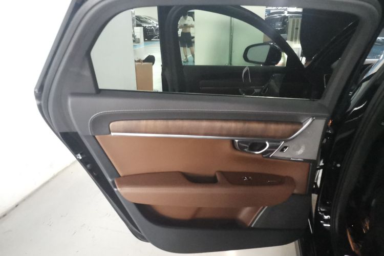 沃尔沃S90 2025款 B5 智雅豪华版中控内饰7008