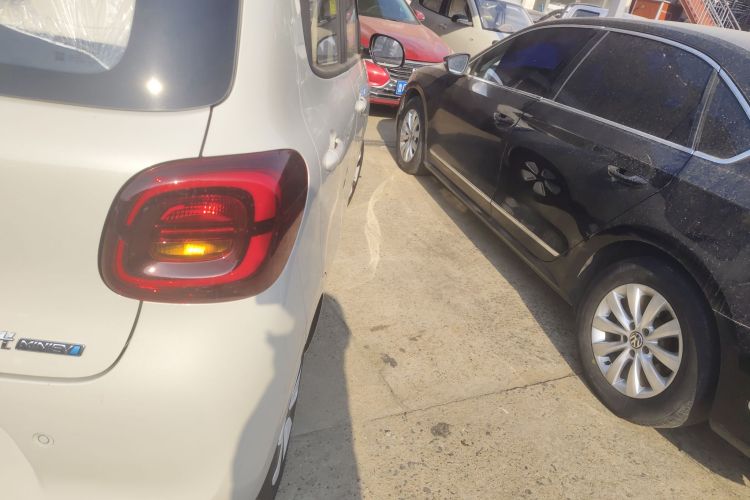 五菱汽车 宏光MINIEV 2025款 四门版 进阶款车身外观6006