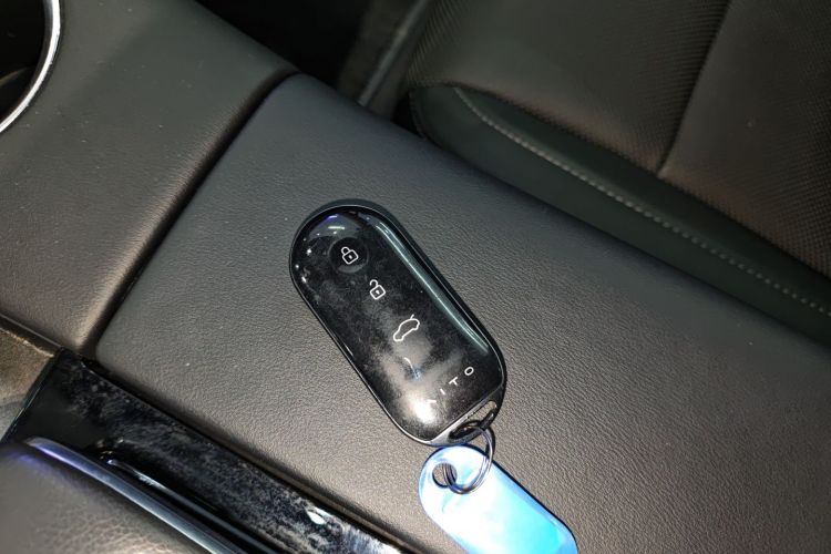 鸿蒙智行 问界M5 2022款 增程后驱标准版中控内饰11