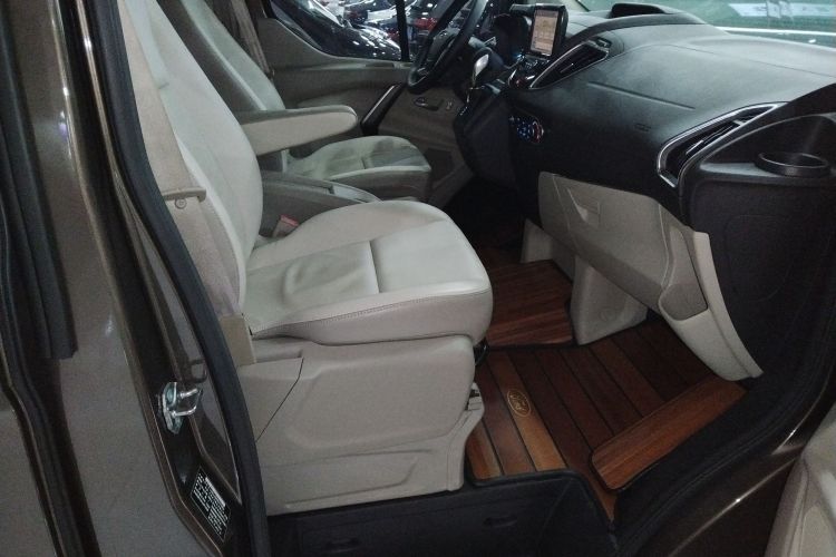 福特 途睿欧 2017款 2.0T 自动精睿版局部细节41