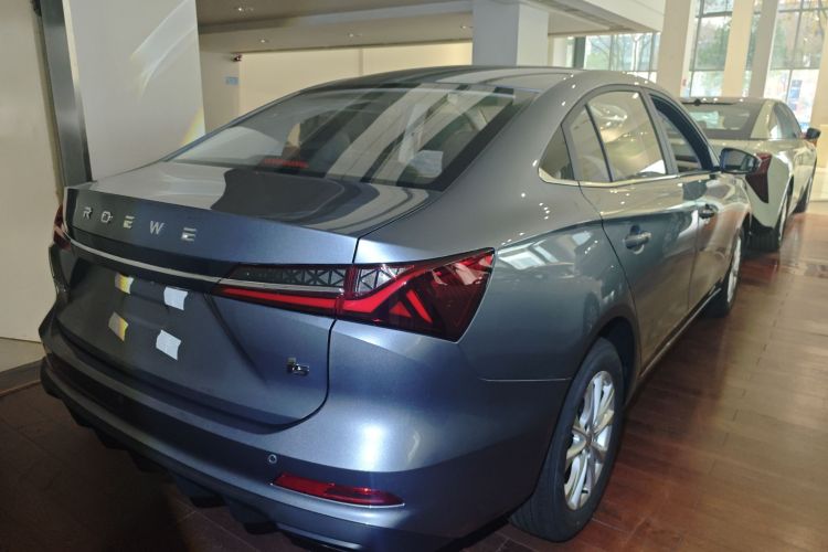 荣威i5 2026款 1.5L CVT豪华版车身外观7