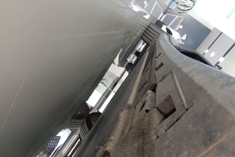 比亚迪 汉L 2025款 EV 四驱激光雷达旗舰型局部细节9001