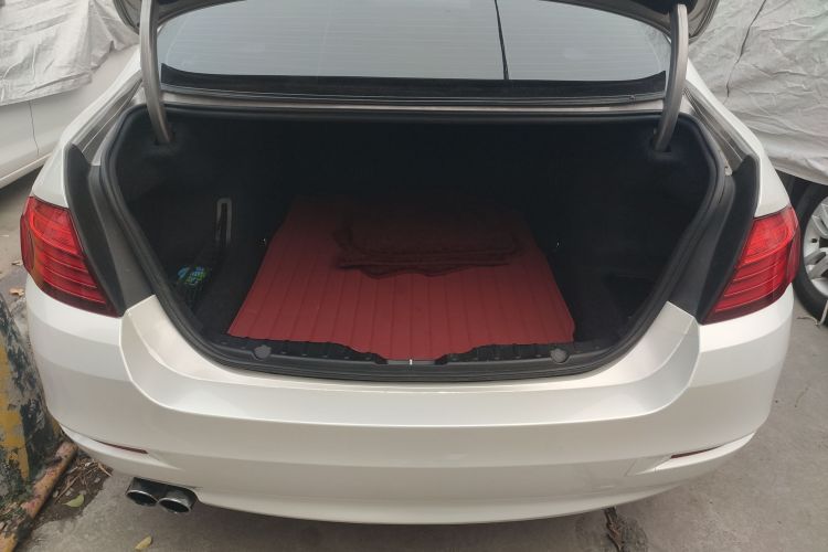 宝马5系 2014款 520Li 典雅型机舱底盘23