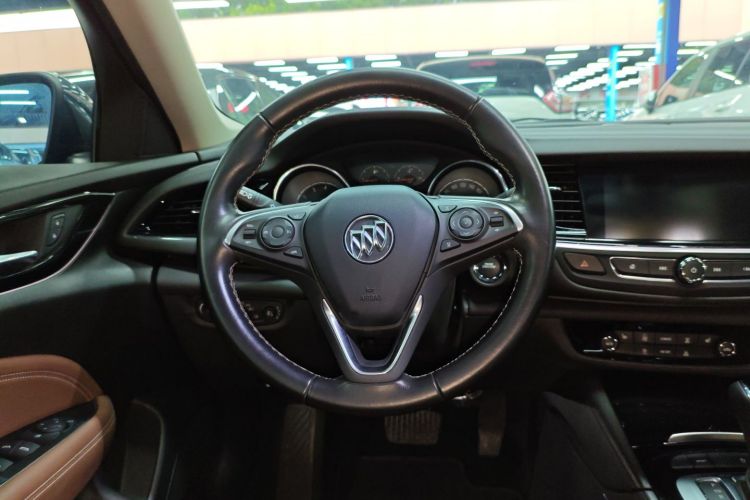 别克 君威 2019款 20T 精英型 国VI中控内饰13