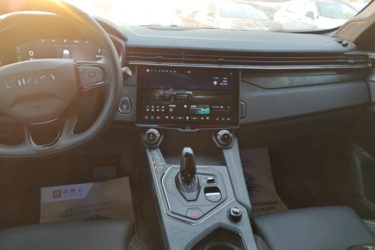 领克01 2023款 1.5TD EM-F PM中控内饰16
