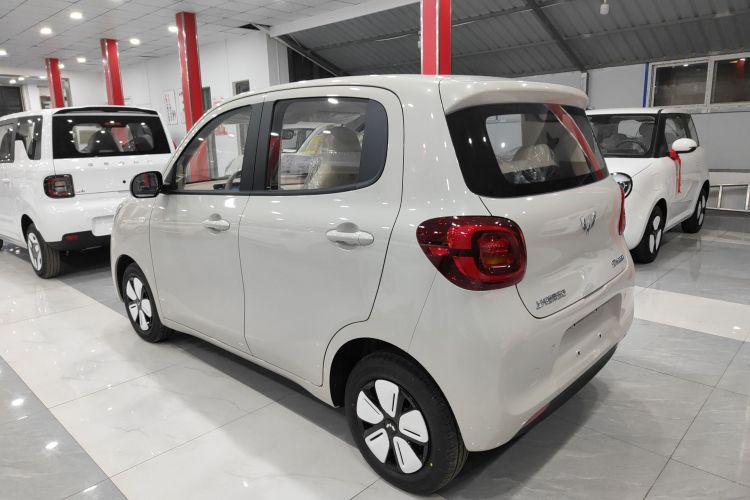 五菱汽车 宏光MINIEV 2025款 四门版 进阶款车身外观4