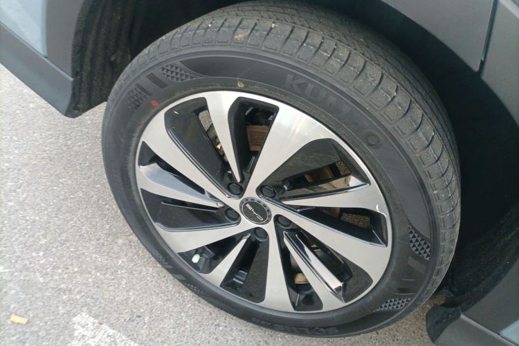 比亚迪 宋PLUS新能源 2023款 冠军版 DM-i 110KM 旗舰型车身外观6008