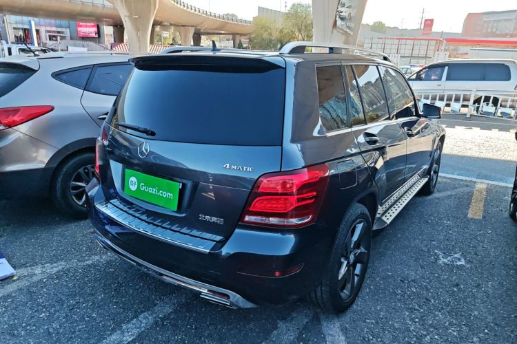 奔驰GLK级 2013款 GLK 300 4MATIC 动感天窗型车身外观7