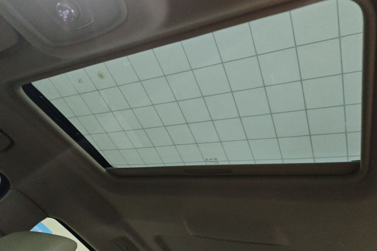 别克GL8新能源 2025款 陆尚 智享版 7座中控内饰22