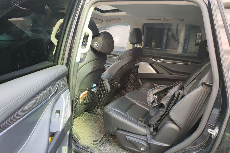 上汽大通MAXUS D90 2017款 2.0T 自动四驱 天狼星中控内饰21