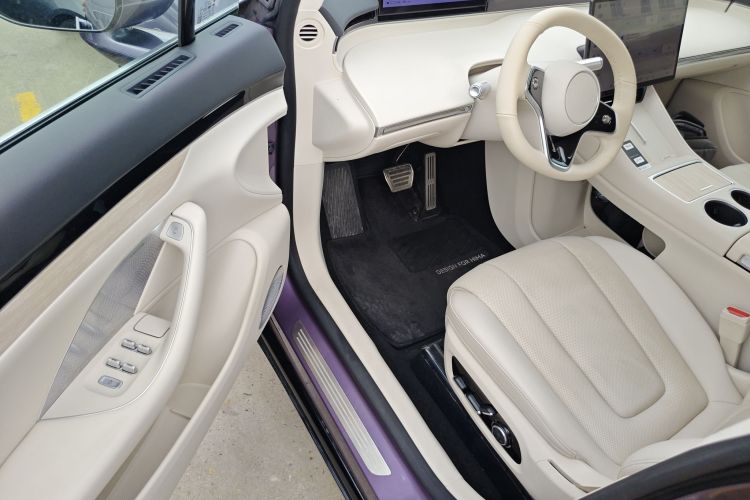 鸿蒙智行 智界R7 2024款 纯电 667km Max中控内饰7003