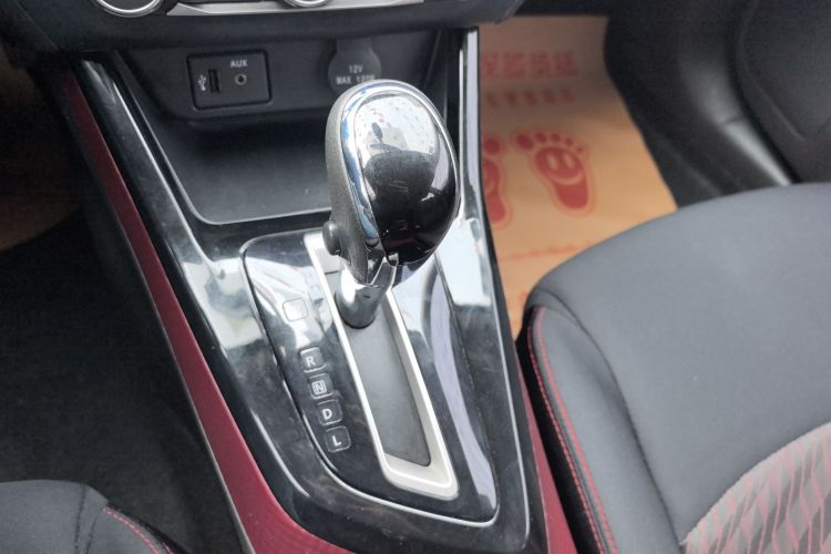 日产 蓝鸟 2020款 1.6L CVT炫酷版中控内饰18