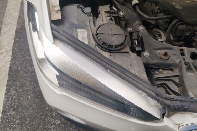 宝马X1 2018款 sDrive18Li 时尚型车身外观8