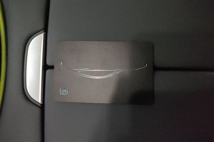 小米汽车 小米SU7 Ultra 2025款 Ultra中控内饰11