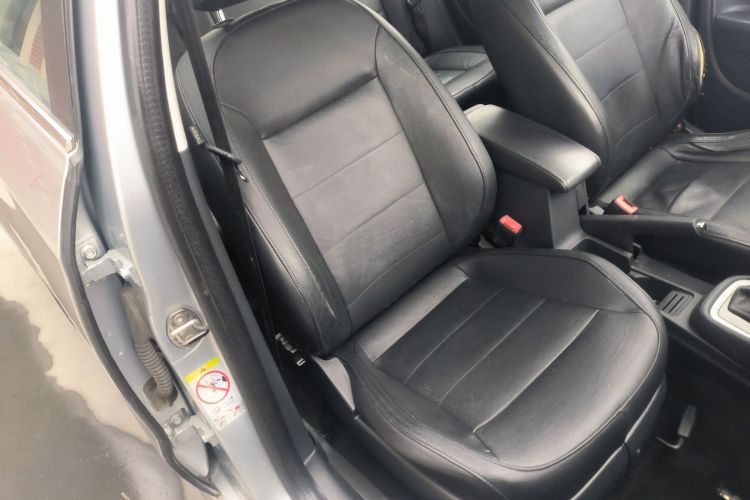 大众 朗逸 2013款 改款经典 1.6L 自动舒适版局部细节41