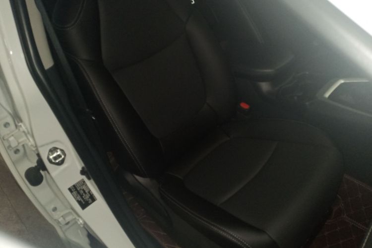 丰田 RAV4荣放 2021款 2.0L CVT两驱都市版局部细节41