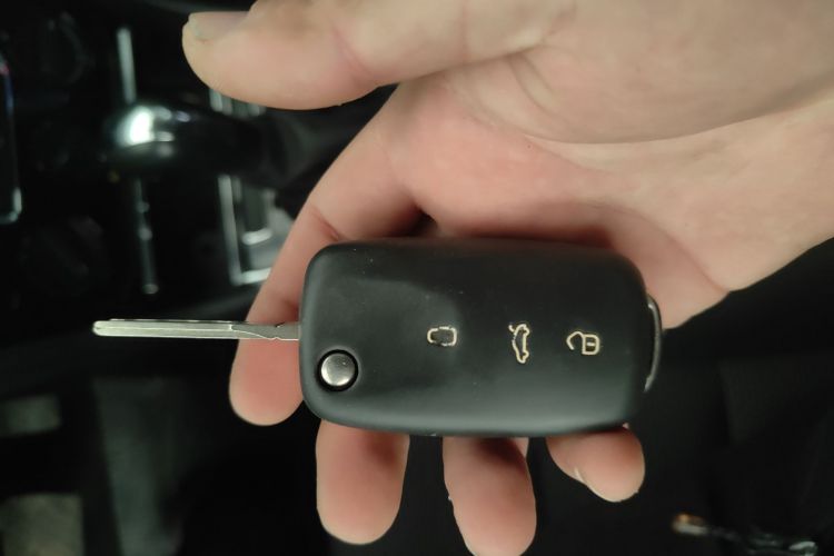 大众 2019款 改款 宝来·传奇 1.5L 自动时尚型 国VI中控内饰11