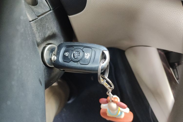 别克 威朗 2018款 三厢 15S 自动领先型中控内饰11