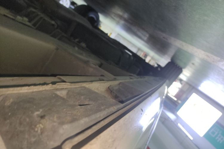 广汽传祺 传祺M8 2019款 320T 至尊版局部细节9001