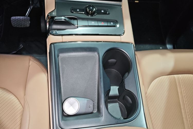 蔚来EC6 2022款 75kWh 运动版中控内饰18