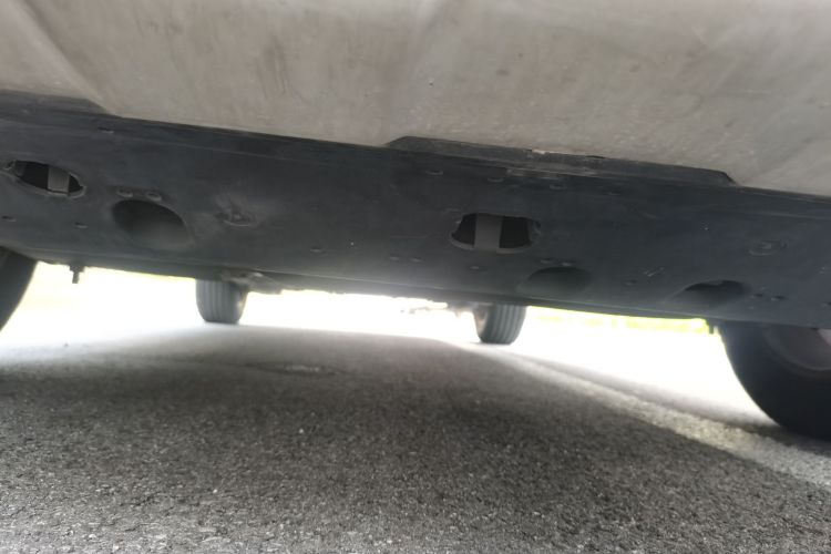 标致2008 2014款 1.6L 自动时尚版局部细节9007