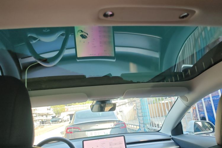 特斯拉 Model 3(进口)  标准续航后驱升级版(60度)局部细节22