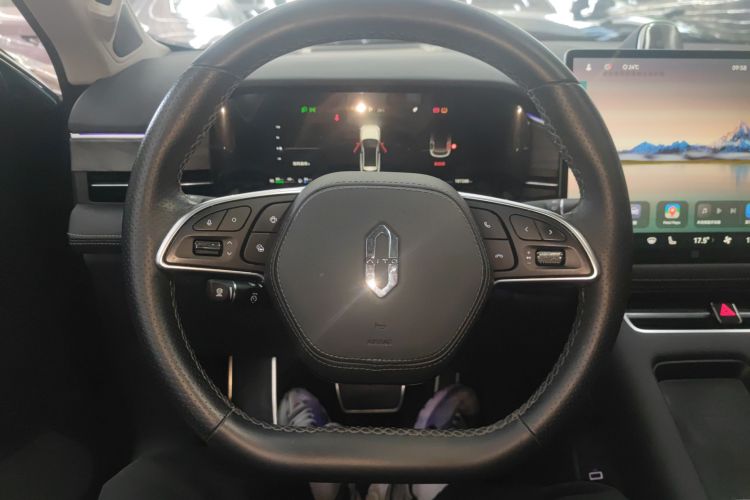 鸿蒙智行 问界M5 2022款 增程后驱标准版局部细节13