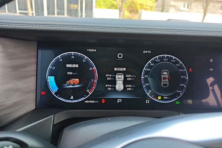 坦克300 2023款 越野版 2.0T 征服者中控内饰14