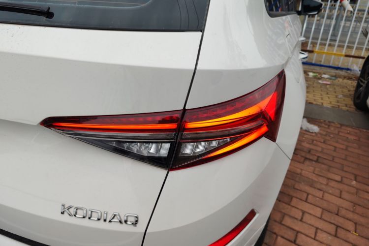 斯柯达 柯迪亚克 2024款 TSI330 5座两驱实力版车身外观9