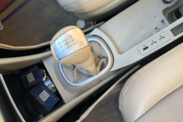 日产 轩逸 2016款 经典 1.6XE 手动领先版局部细节18