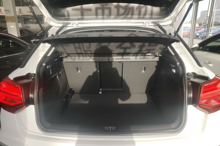 奥迪Q2L 2022款 35 TFSI 进取致雅型局部细节23