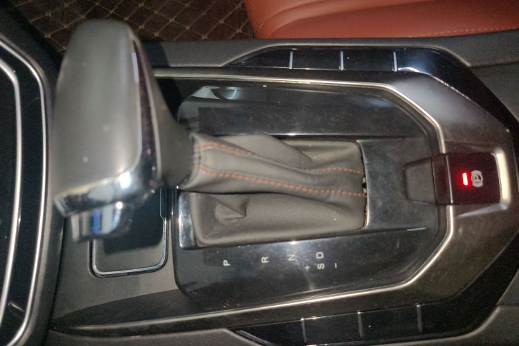 北京汽车 绅宝D50 2018款 1.5L CVT尊贵智联版中控内饰18