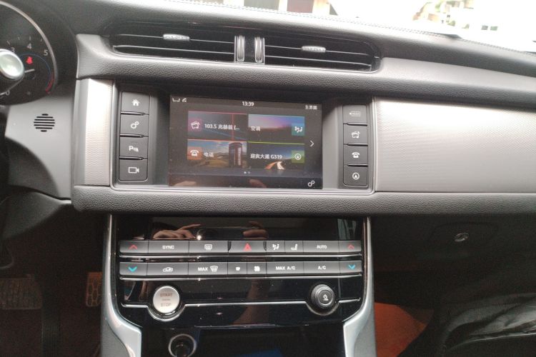 捷豹XFL 2018款 XFL 2.0T 200PS 精英版局部细节16