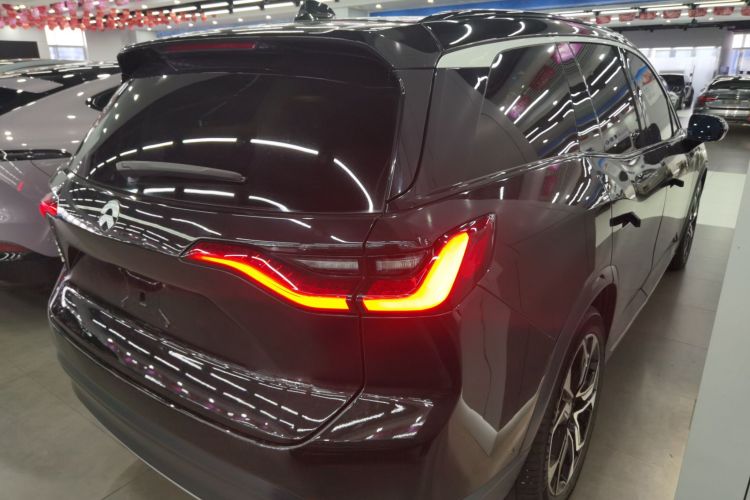 蔚来ES8 2018款 创始版车身外观7